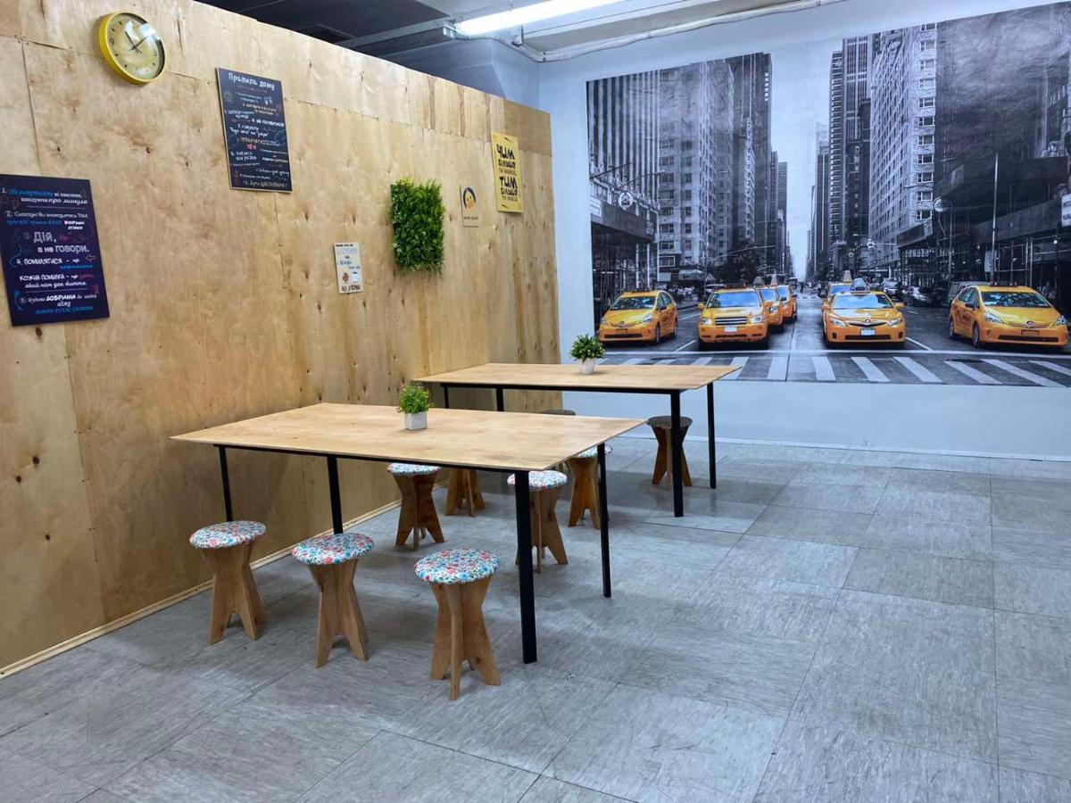 Ihotel Шулявськийキエフ エクステリア 写真